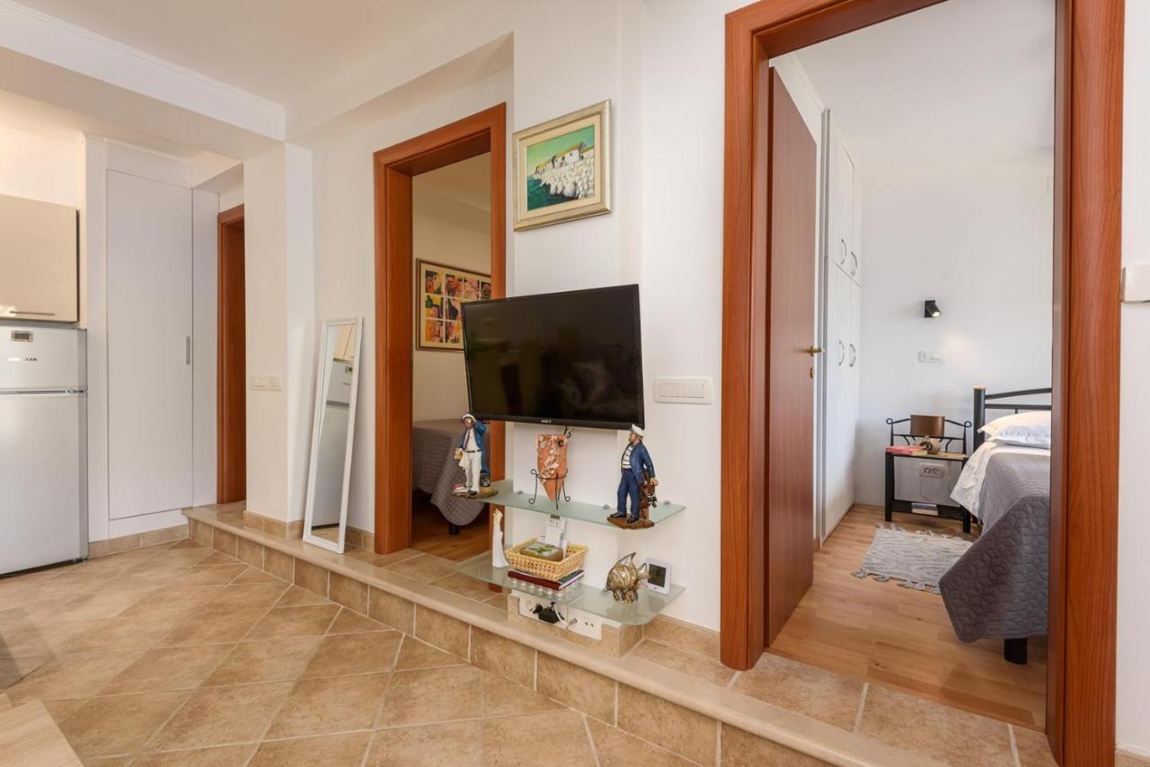 Apartment Jadranka With Sea View In Rogotin Eksteriør bilde